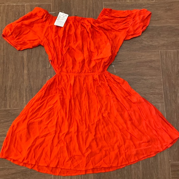 Orange cut dress - Picture 3 of 6